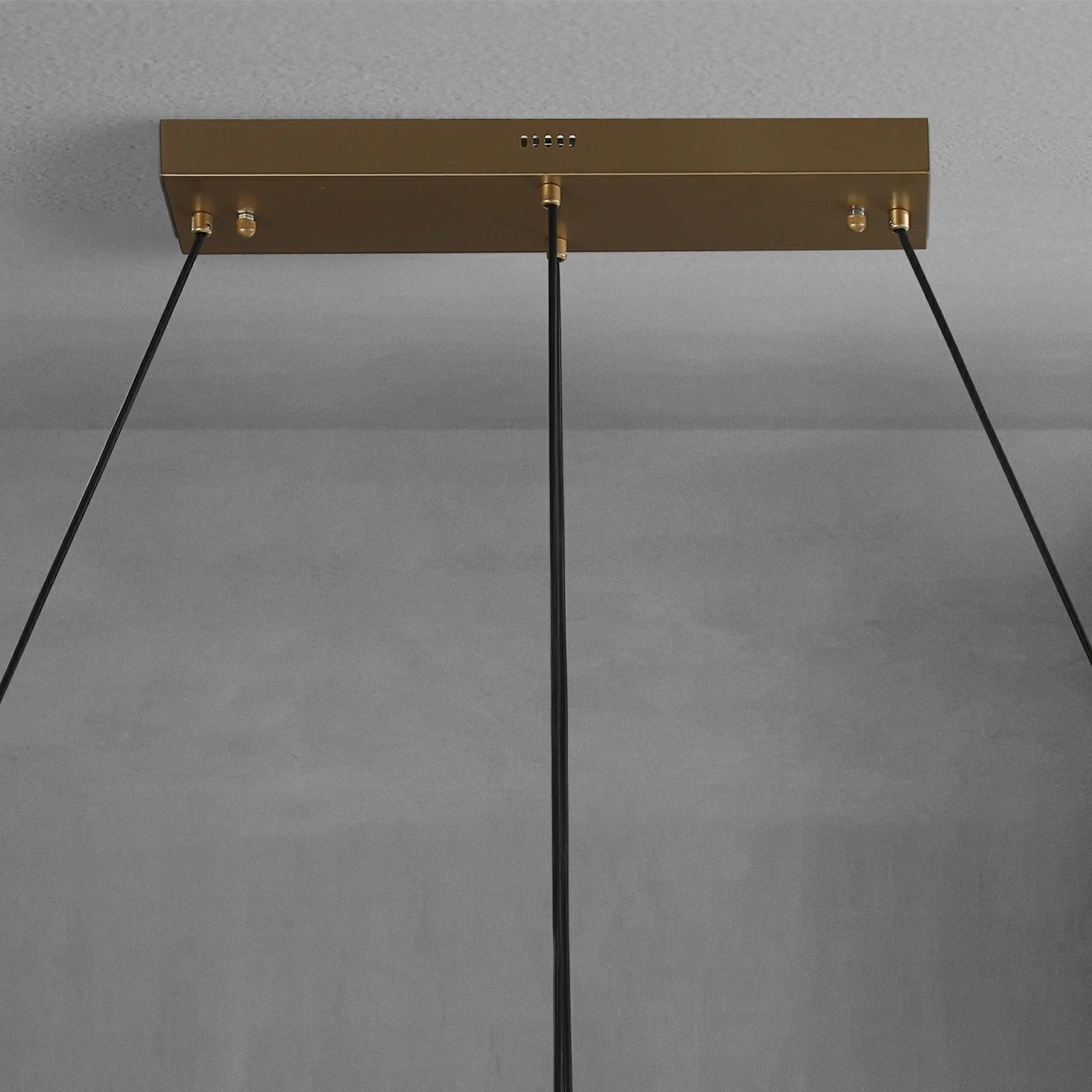 Éclatano Linear Chandelier