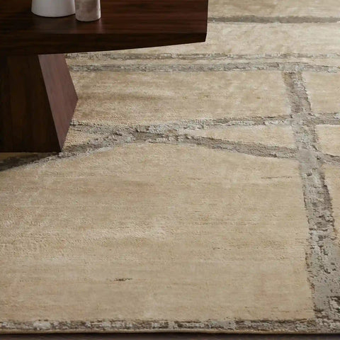 Wynra Hand-Knotted Wool & Rayon Rug in Ivory