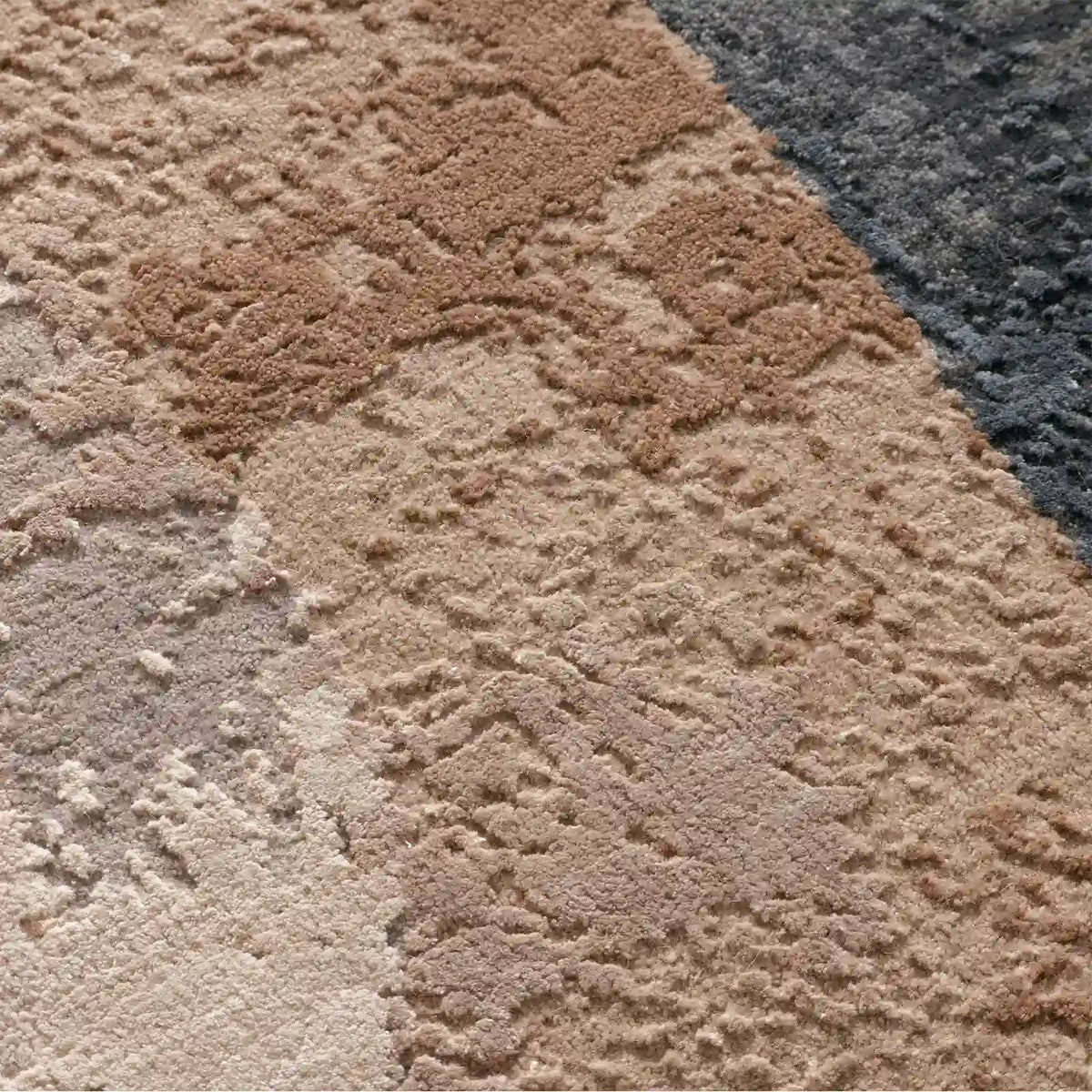 Amryn Rug