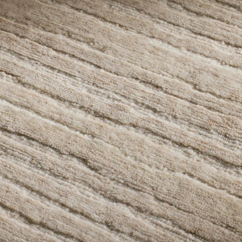 Novra Hand-Knotted Round Wool Rug in Natural