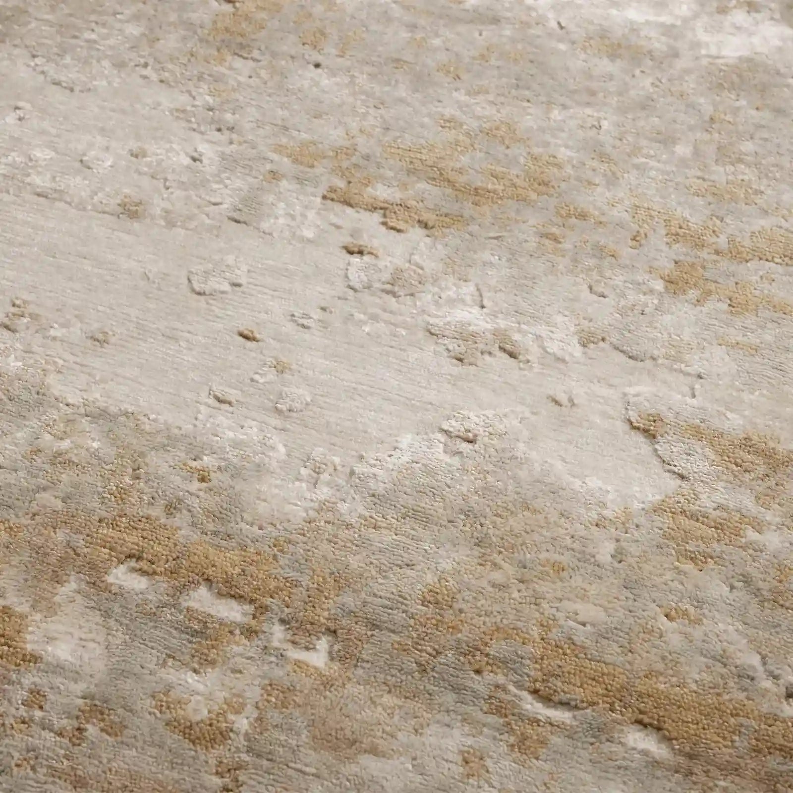 Vyona Hand-Knotted Round Rug in Fog or Sand
