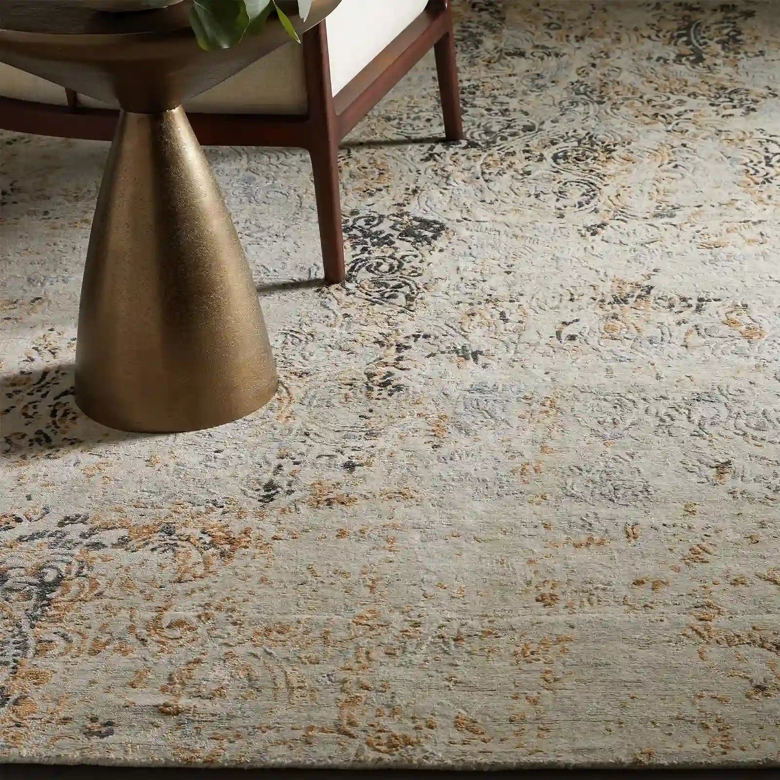 Harlowe Hand-Knotted Wool Viscose Rug