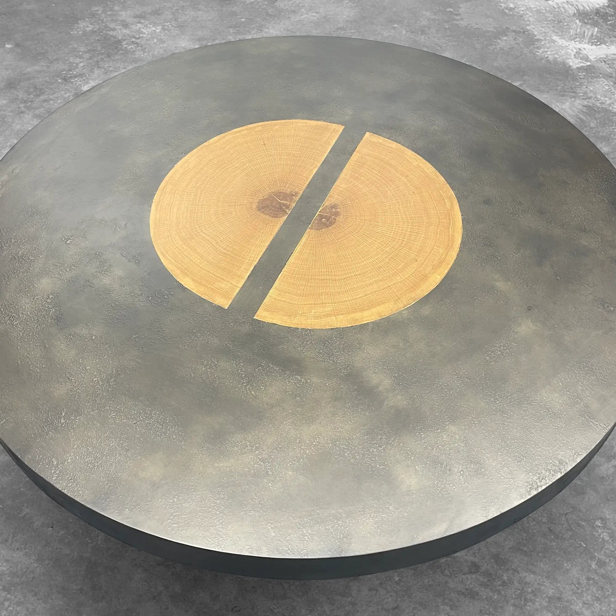 Acacius Round Dining Table Oxidized Steel Wood Industrial Artisanal Dining