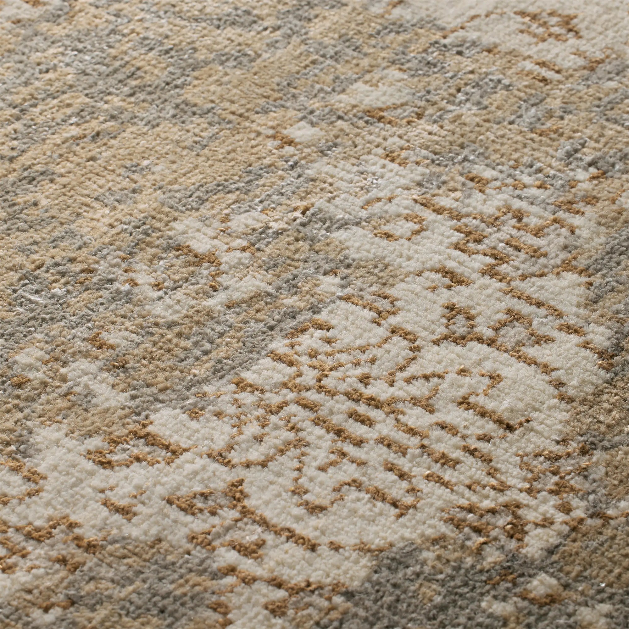 Tancey Hand-Knotted Rug