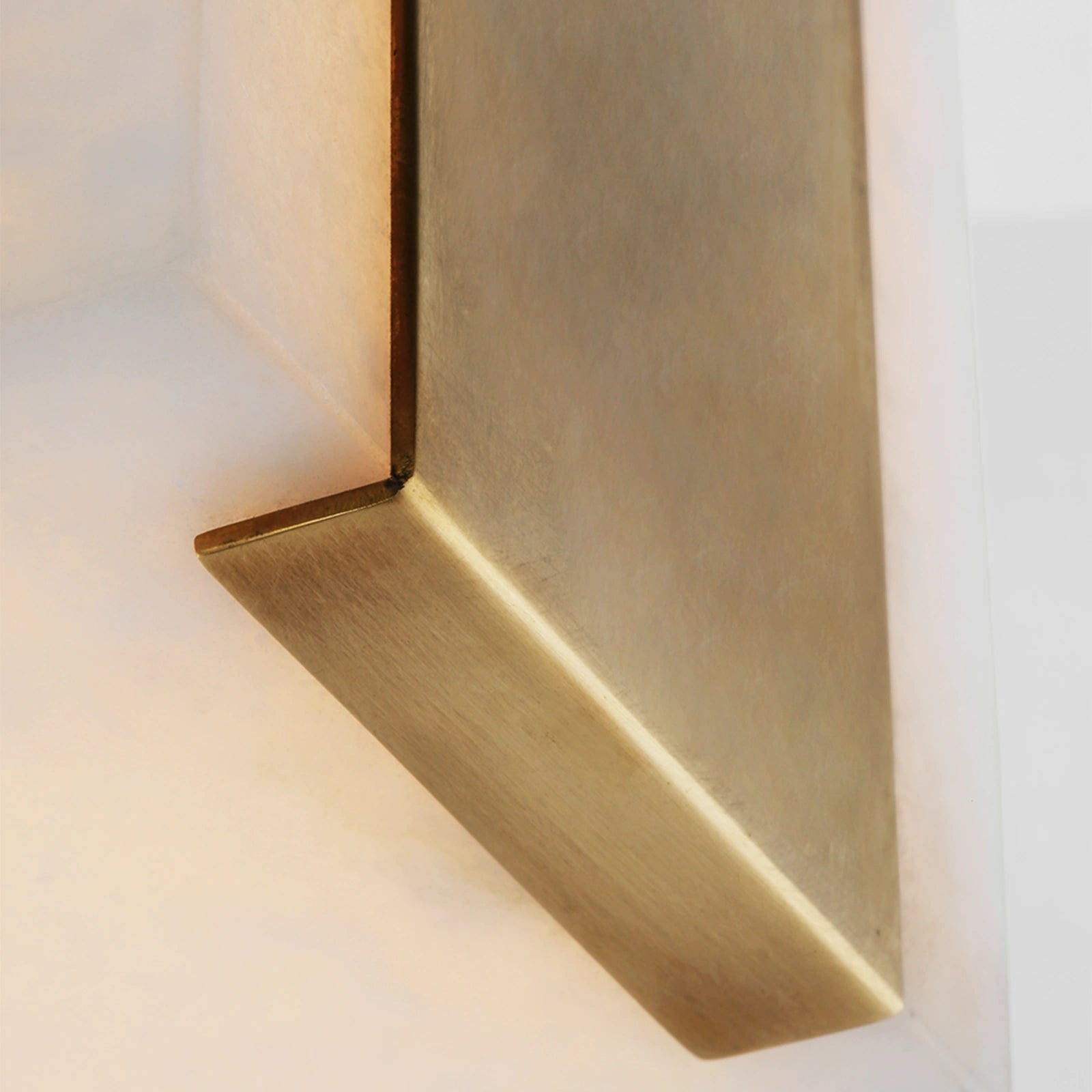 Covete Tall Clip Solitaire Flushmount