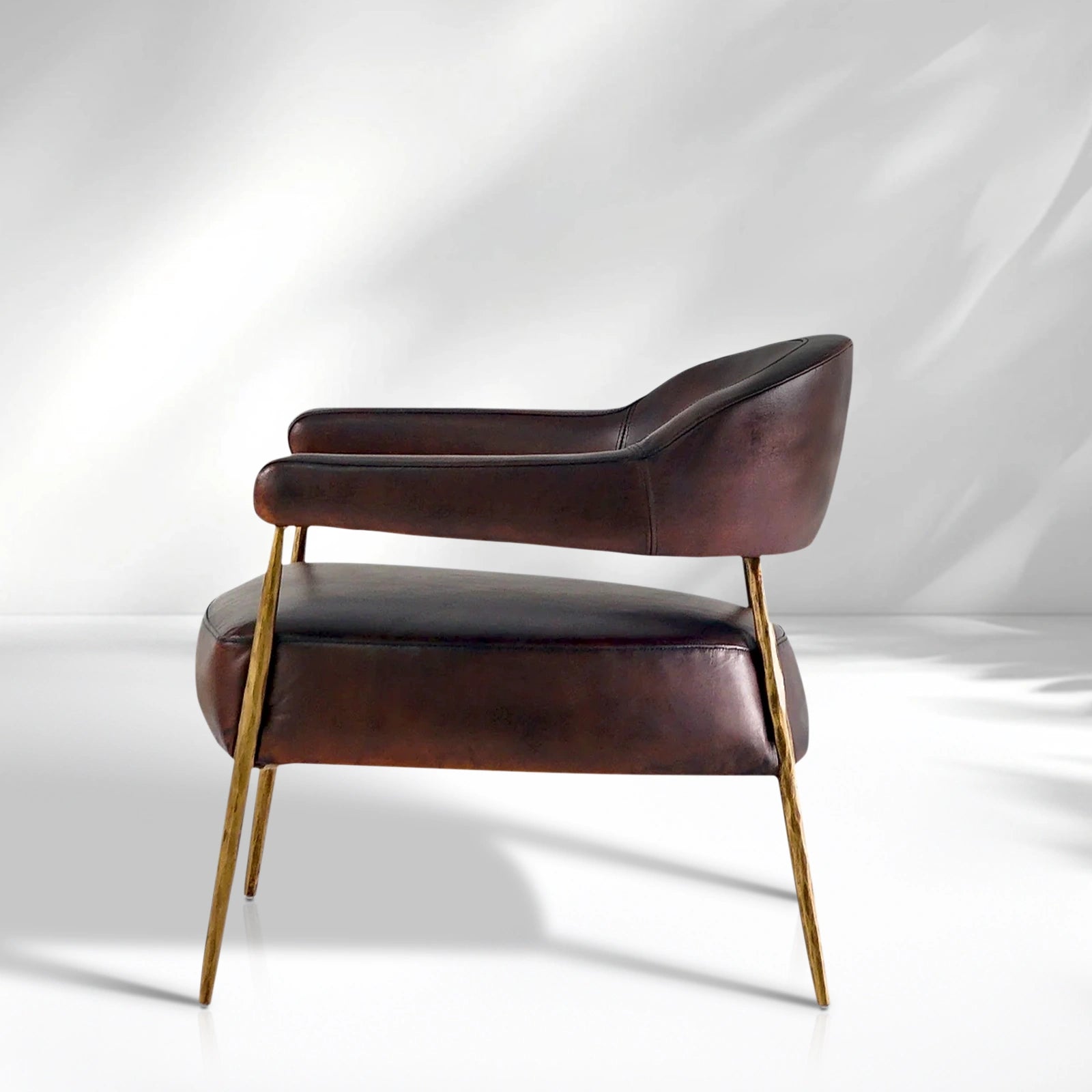 Giacometti semi-circular Leather Armchair