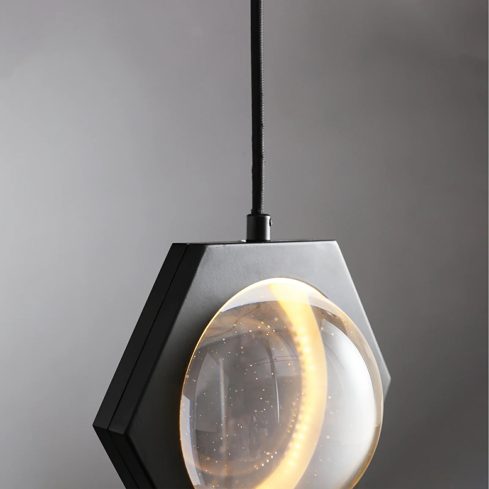Éclatano Grand Pendant