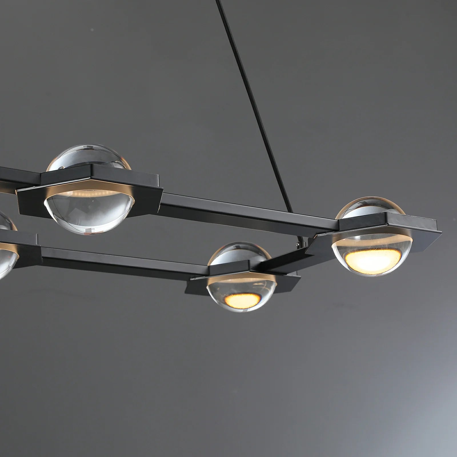 Éclatano Linear Chandelier