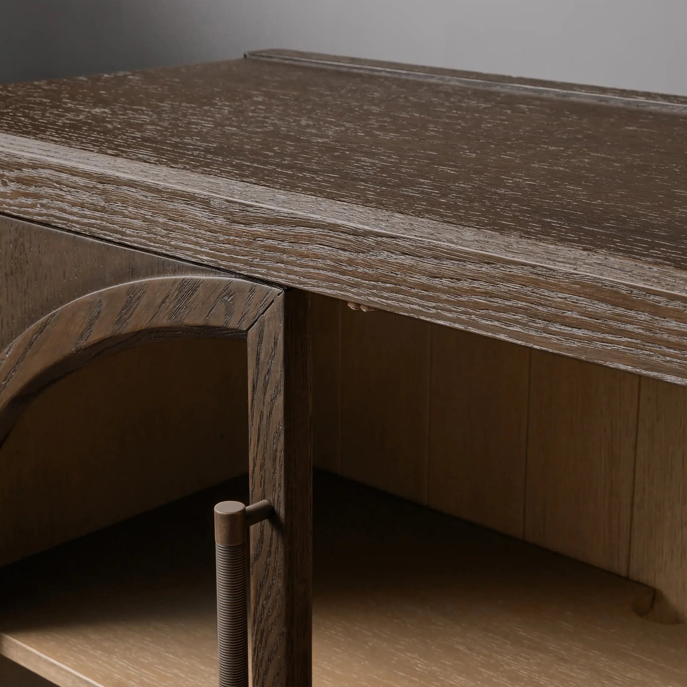 Hattior Hall Chest