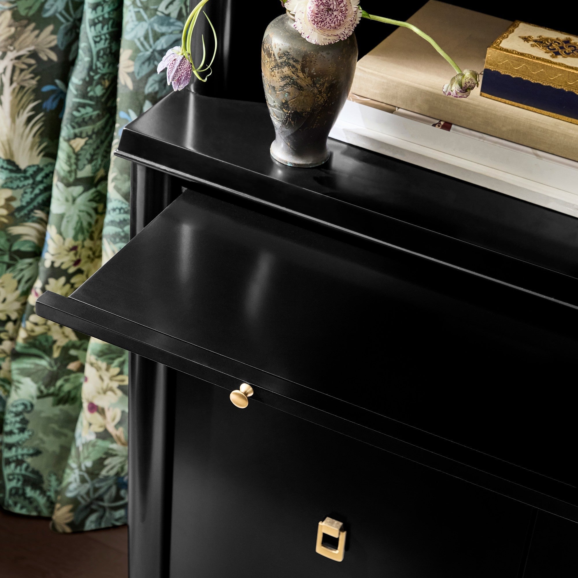 Lavenir Storage Hutch