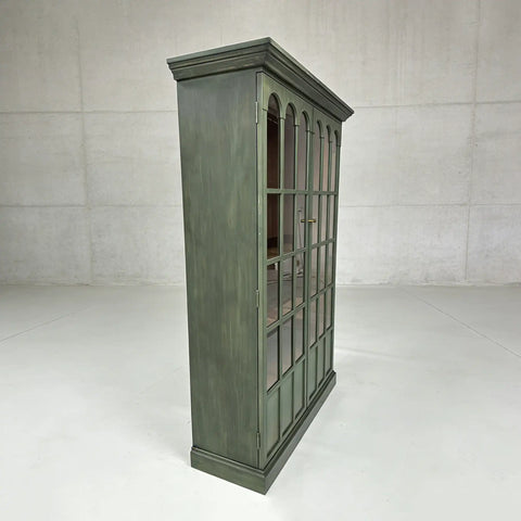 Merritt Cabinet