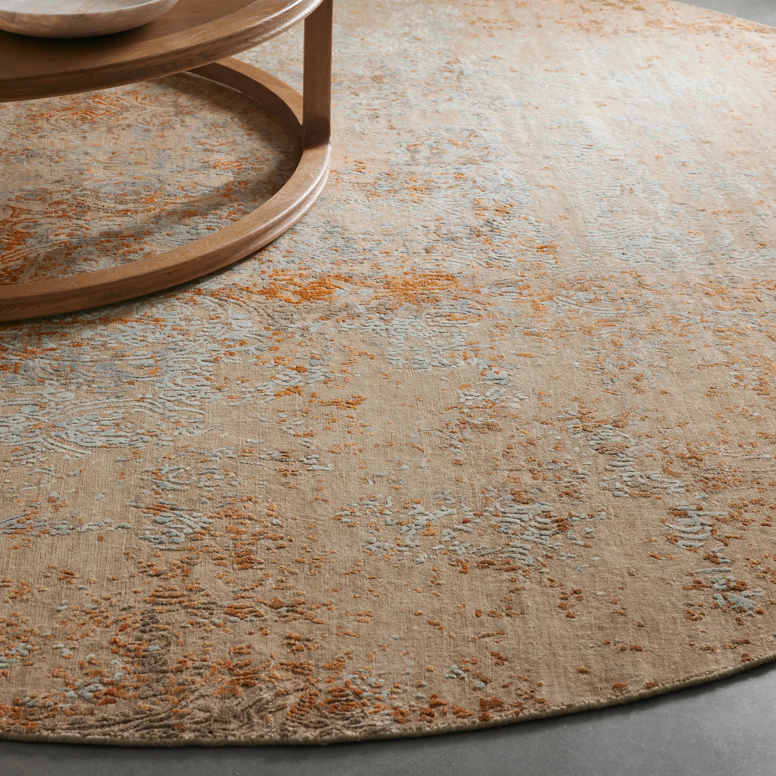 Zealand Hand-Knotted Round Rug