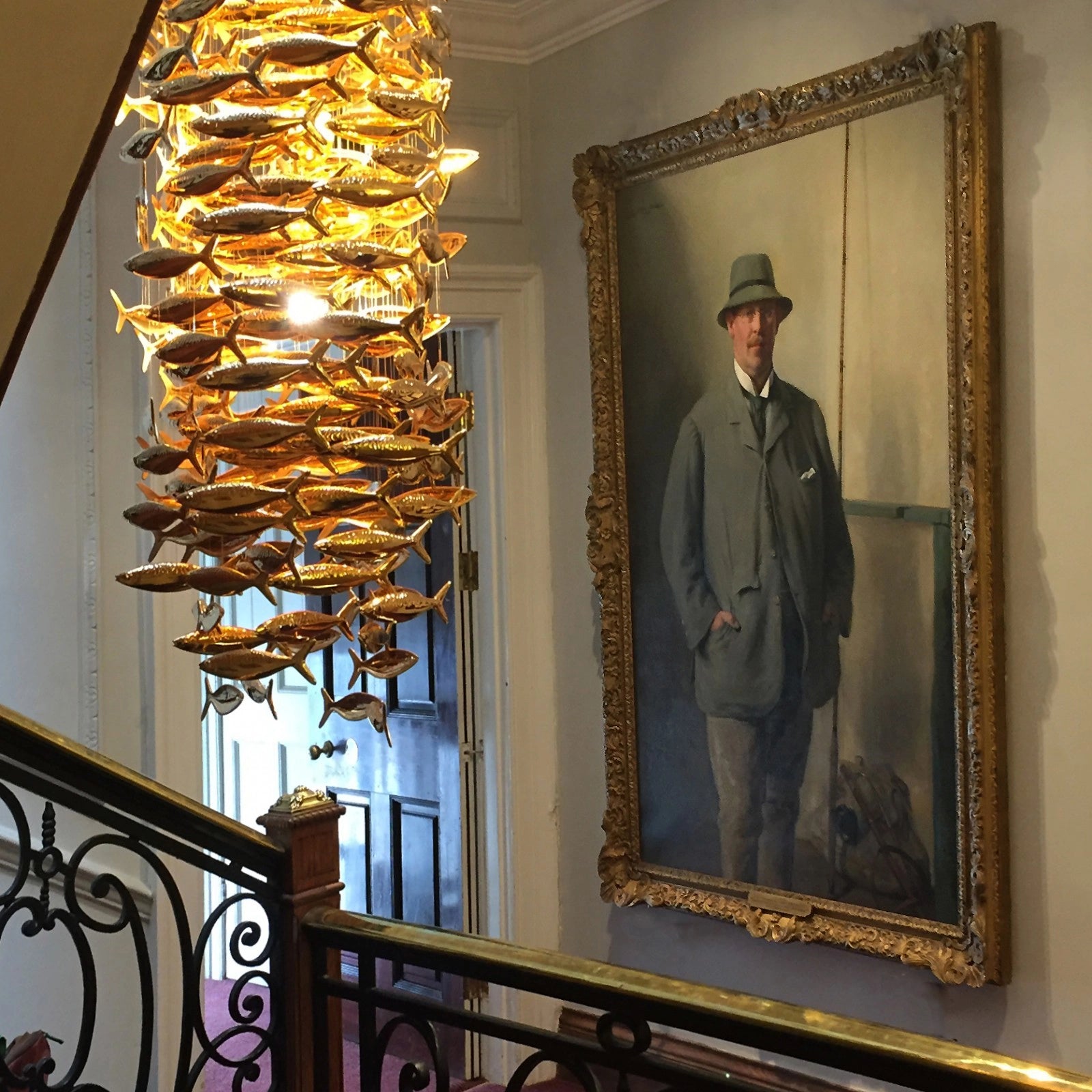 Shoal Oval Shape Porcelain Fish Chandelier