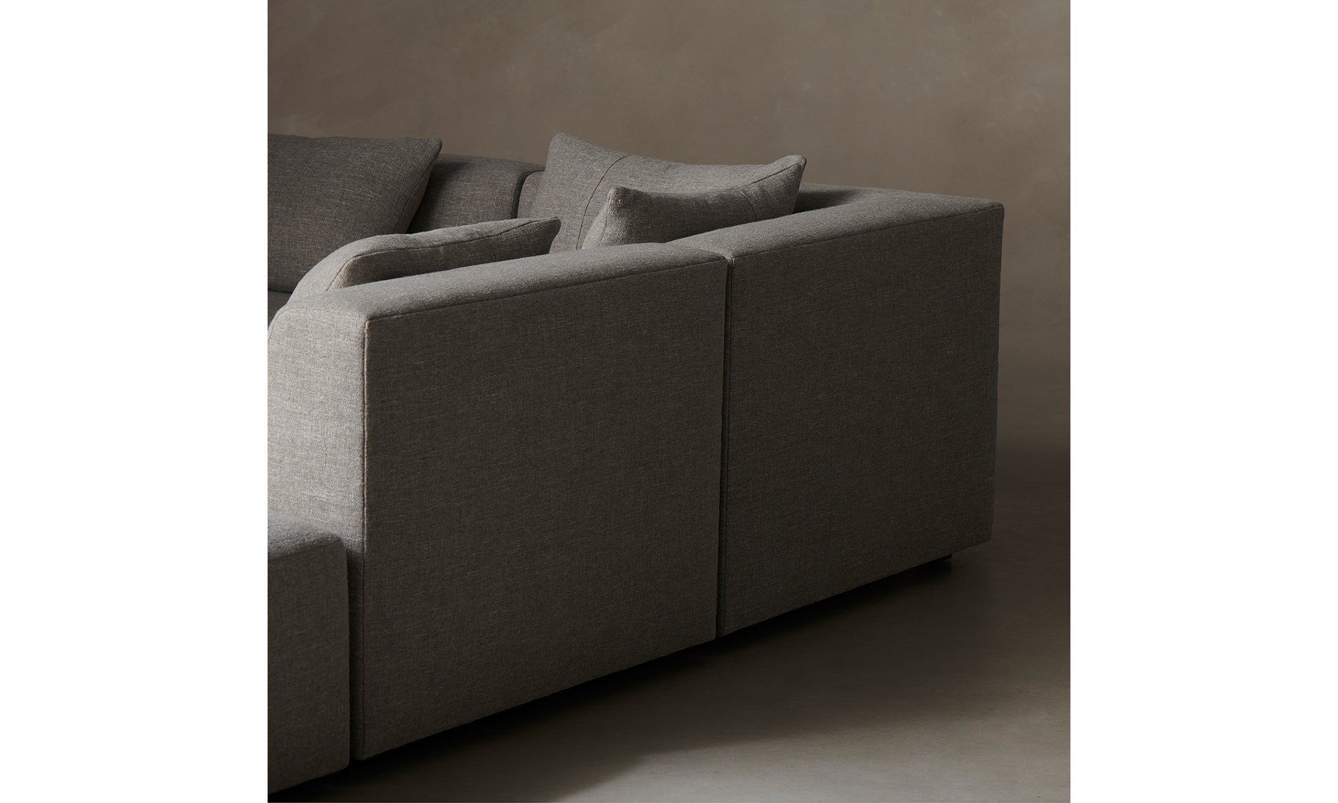 Brebery Modular Sectional Sofa - Belgian Linen Agate