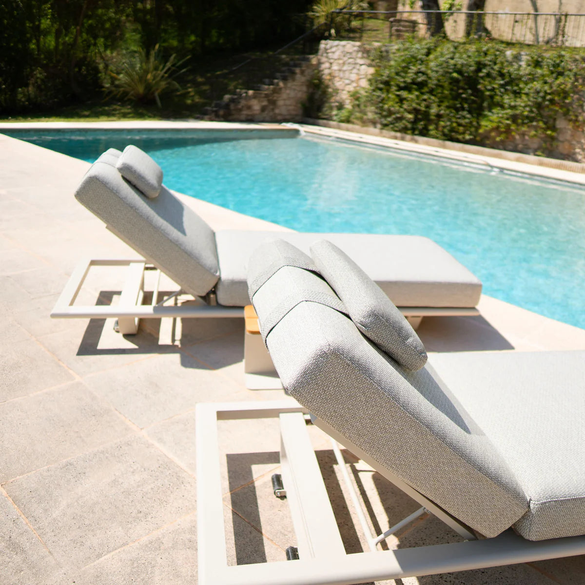 Hatia Single Sun Lounger with Side Table