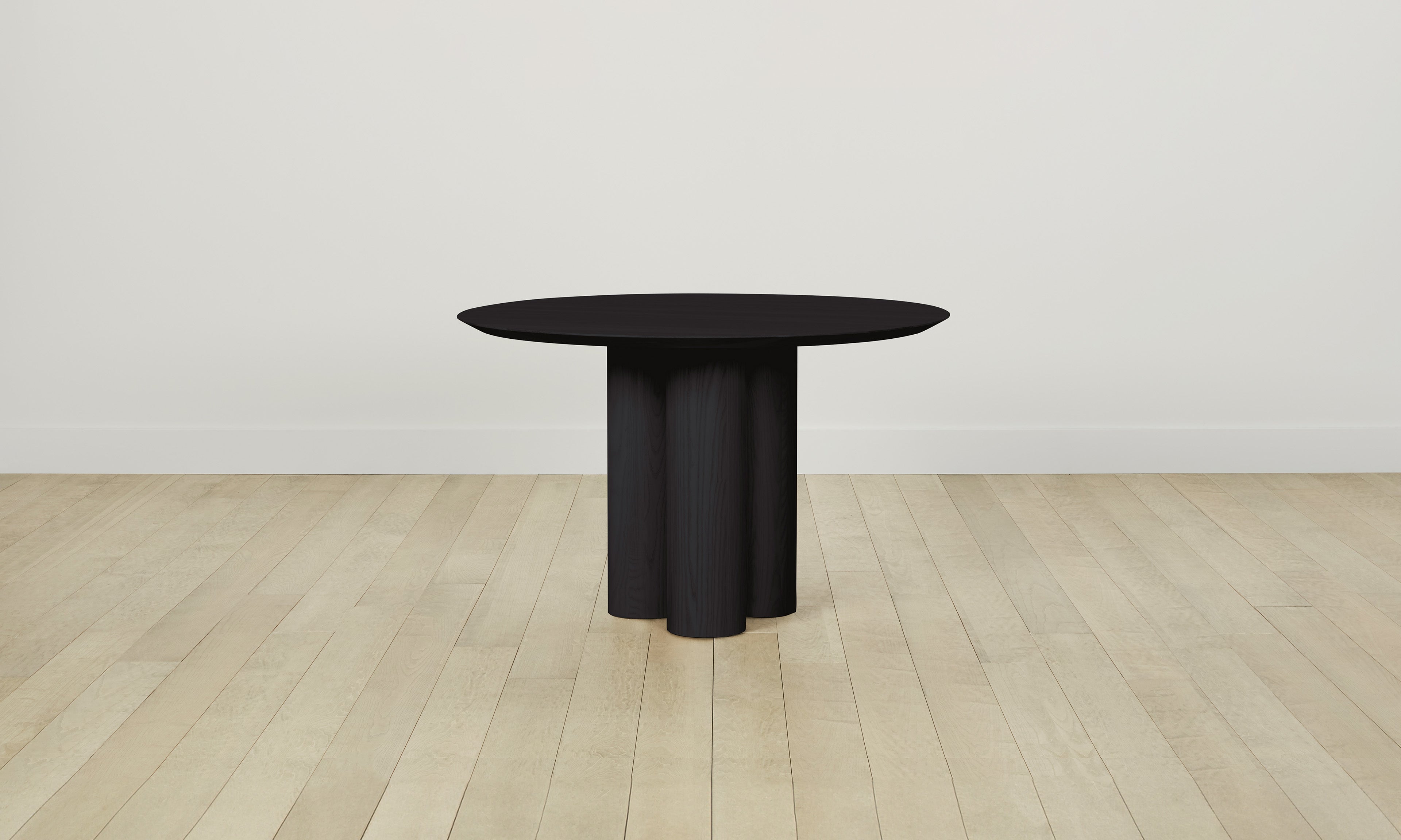 Rinde Round Dining Table