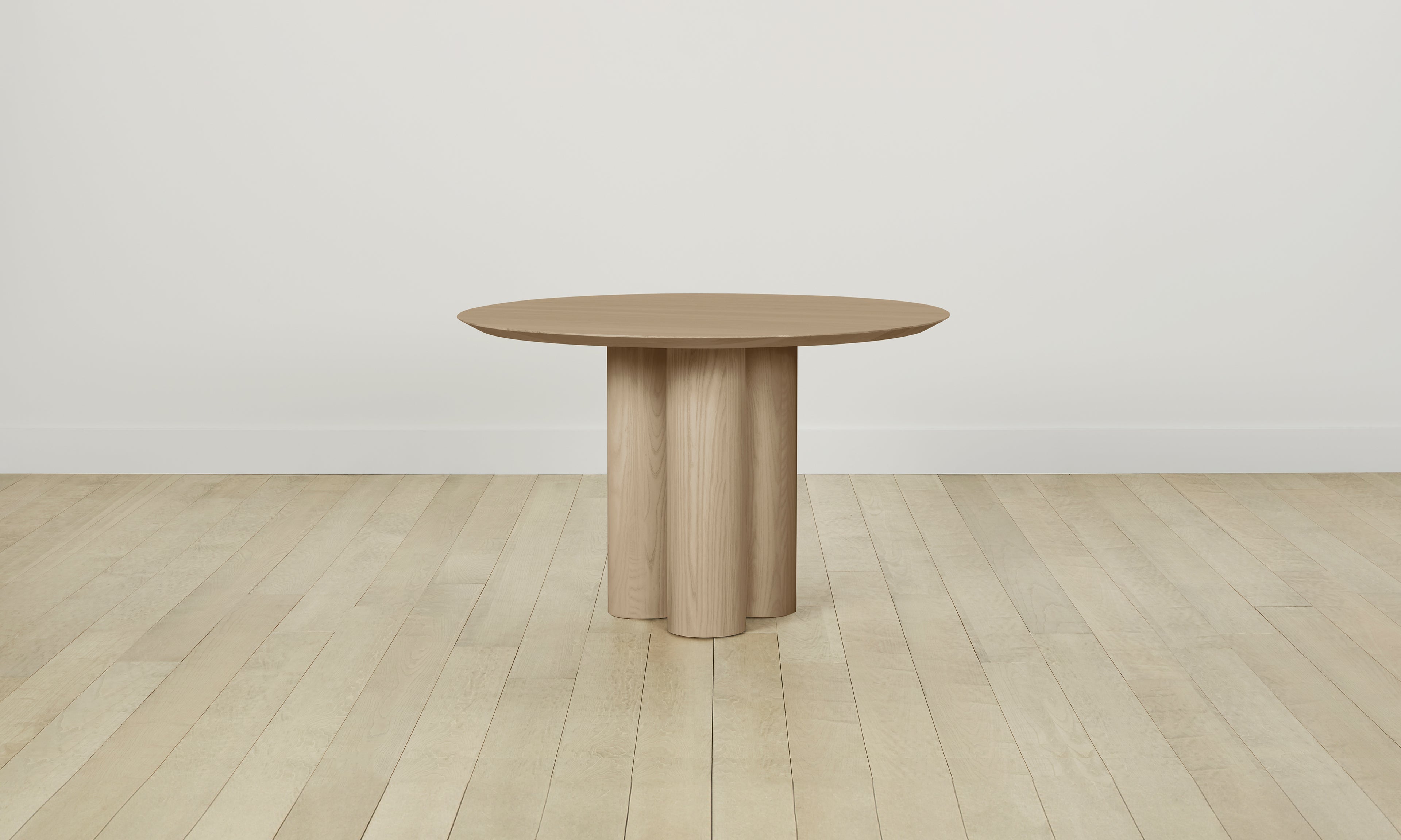 Rinde Round Dining Table